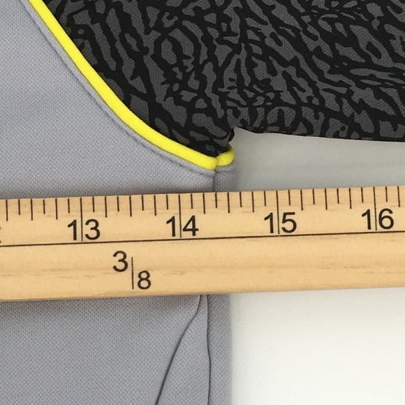 Boys Nike Therma Fit Air Jordan Jumpman Hoodie Size XS/4 Grey / Yellow - Picture 5 of 6